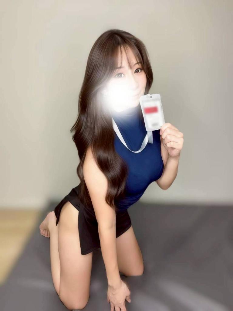 平井じゅな